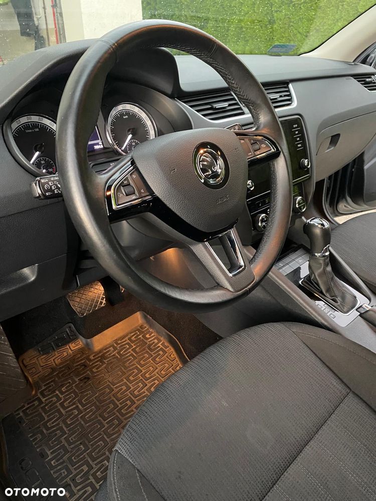 Skoda Octavia 2.0 TDI Style DSG - 12