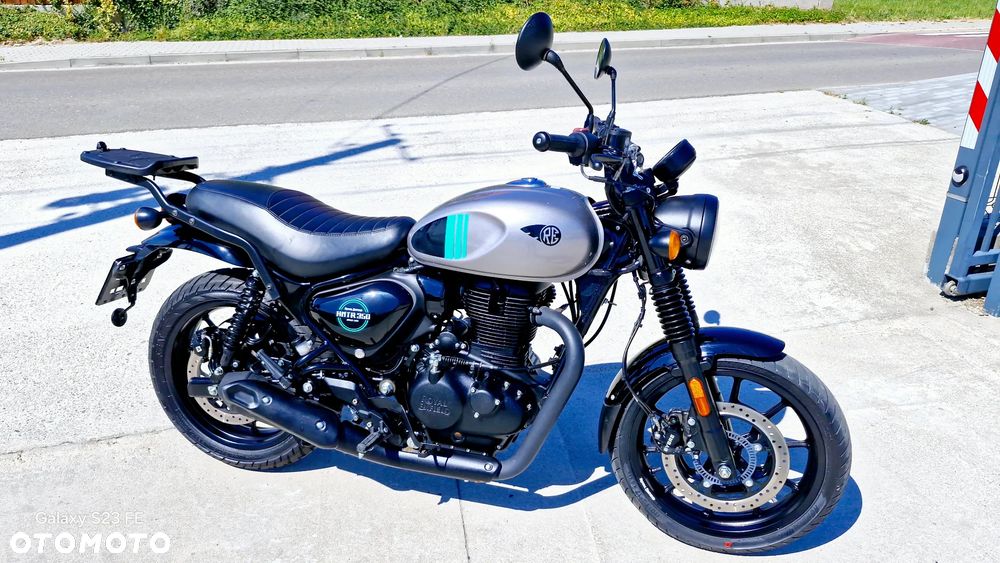 Royal Enfield HNTR - 2