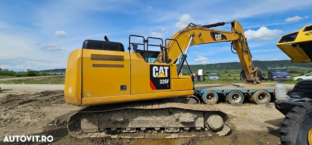 Caterpillar CAT 326F Excavator pe șenile - 3