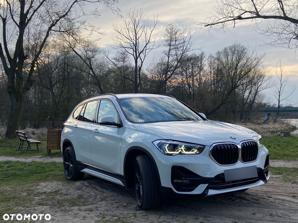 BMW X1 sDrive18i Sport Line - 4