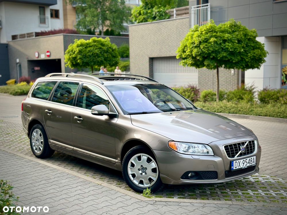 Volvo V70 D5 Summum - 30