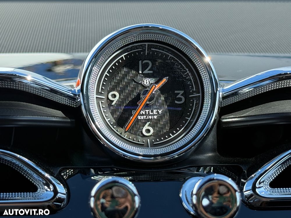 Bentley Bentayga Azure - 24