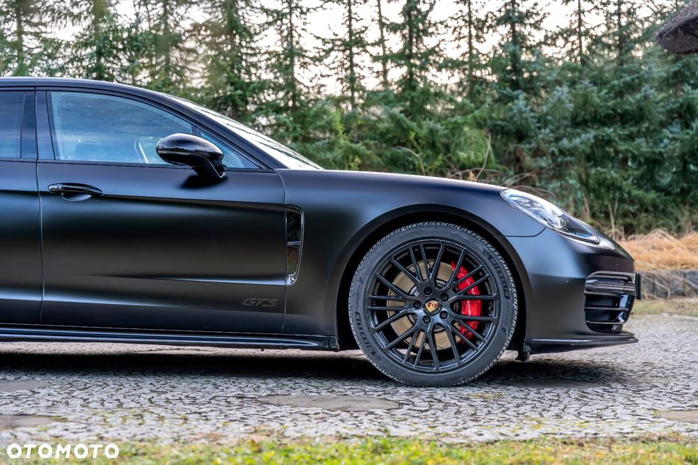 Porsche Panamera - 17