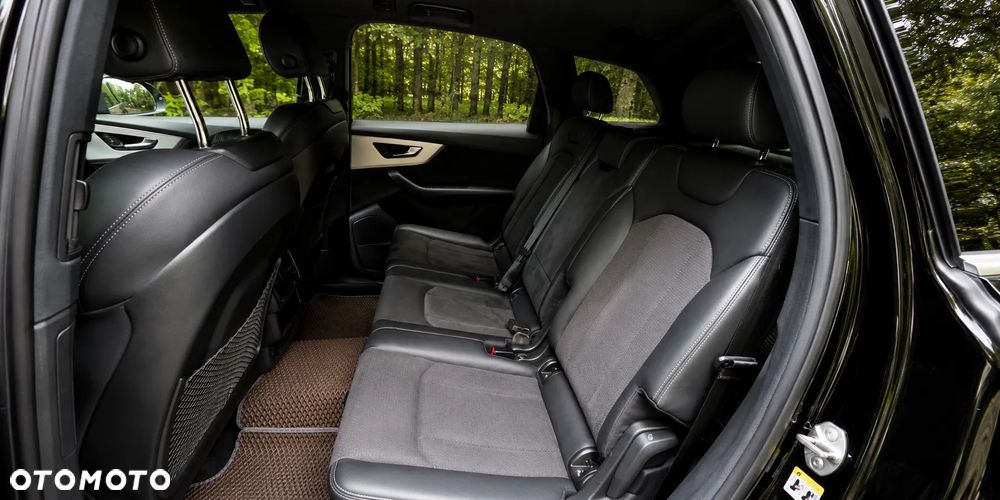 Audi Q7 - 12