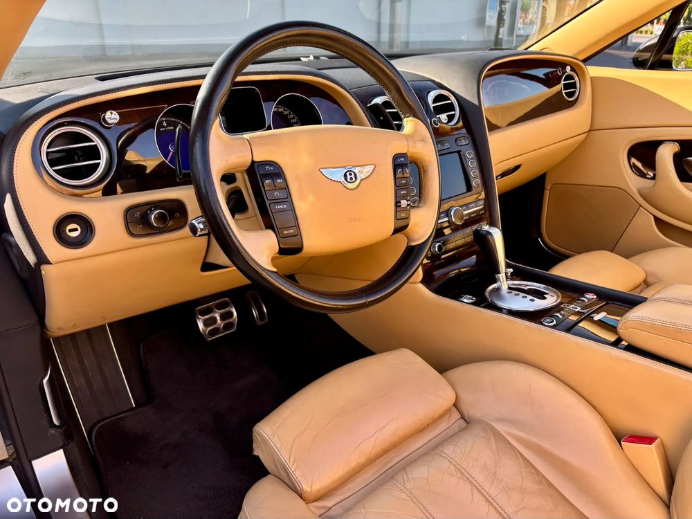 Bentley Continental GT - 10