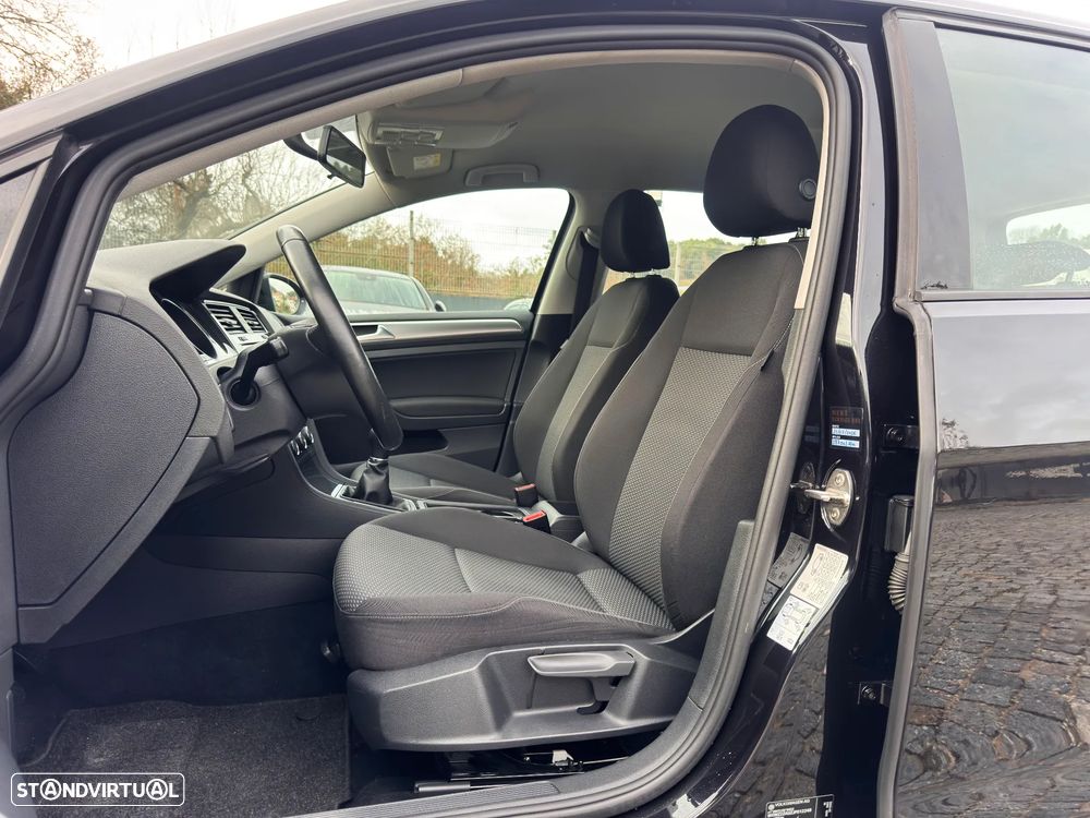 VW Golf 1.0 TSI Confortline - 5
