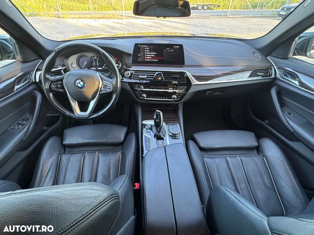 BMW Seria 5 520d Aut. Luxury Line - 25