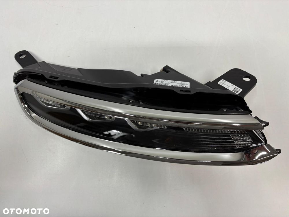 Citroen C3 III Lampa DRL Prawa Przód Przednia 9820877880 - 2