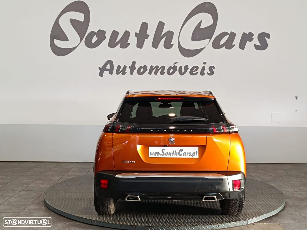 Peugeot 2008 PureTech 130 EAT8 Allure - 4