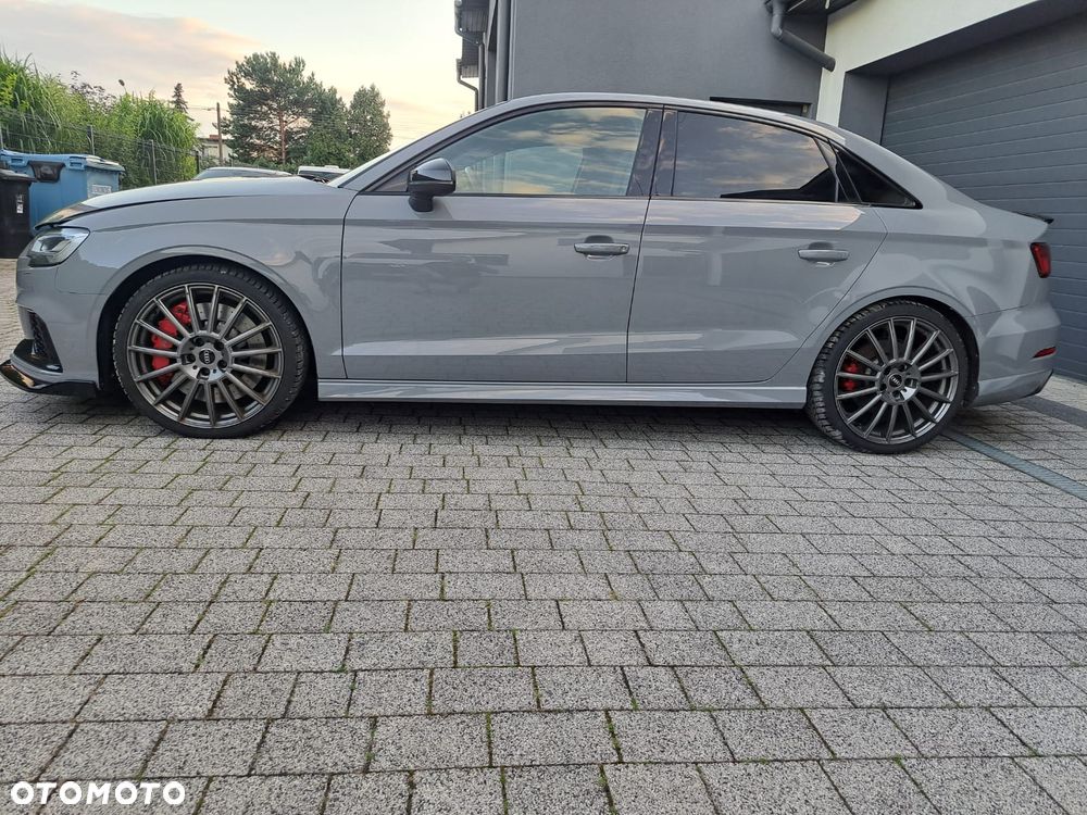 Audi RS3 Limousine TFSI quattro S tronic - 3