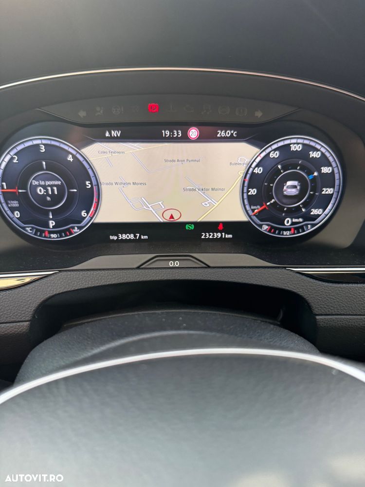 Volkswagen Passat 2.0 TDI DSG 4Motion Highline - 15