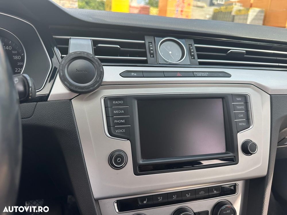 Volkswagen Passat - 6