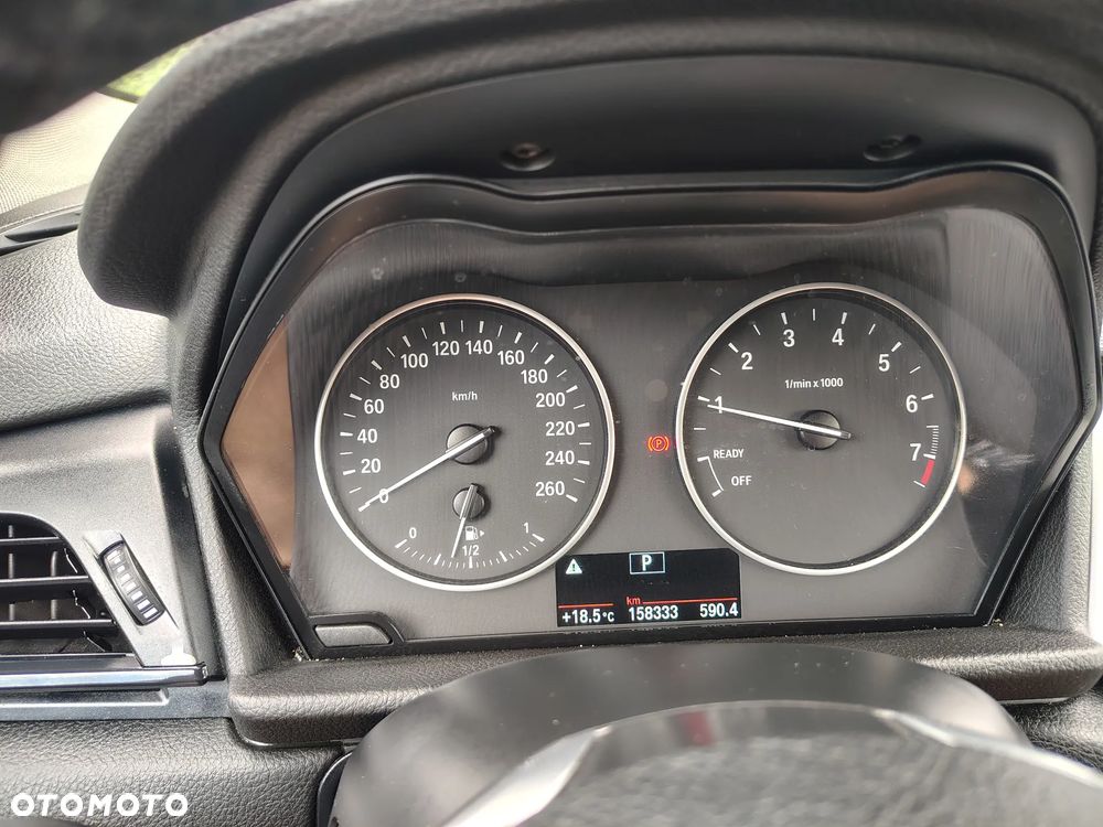 BMW Seria 2 218i - 21