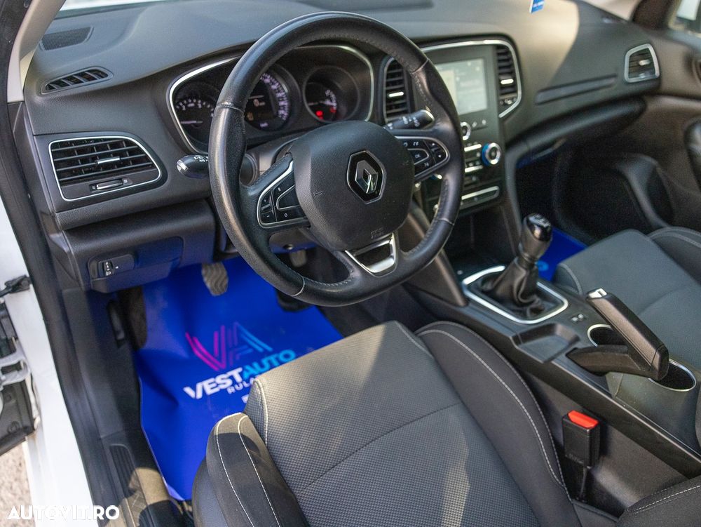 Renault Megane BLUE dCi Life - 3