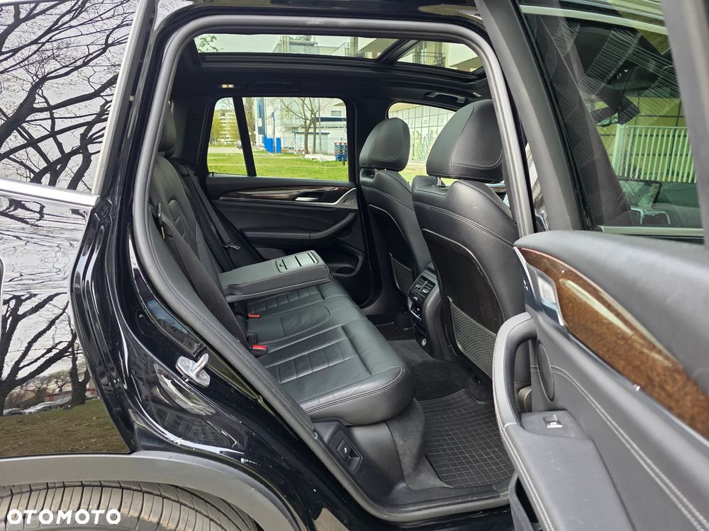 BMW X3 xDrive30i xLine - 32