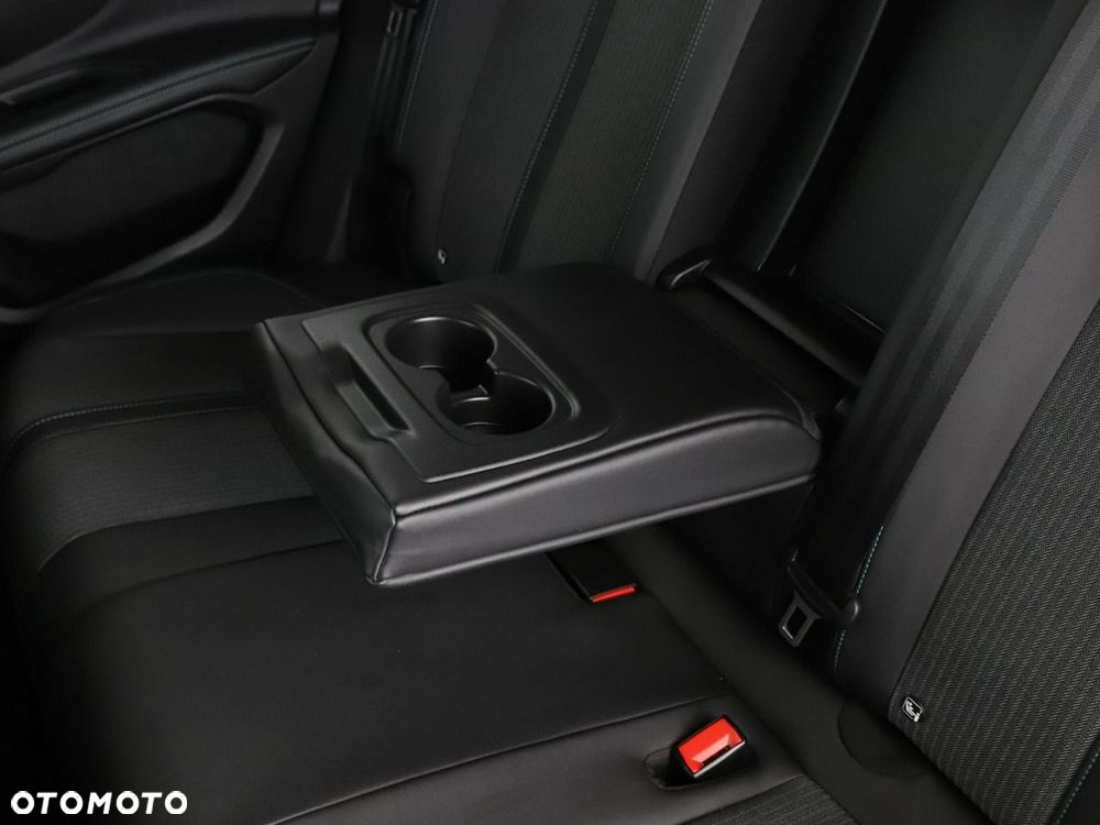 Peugeot 3008 1.2 PureTech Allure Pack S&S EAT8 - 41