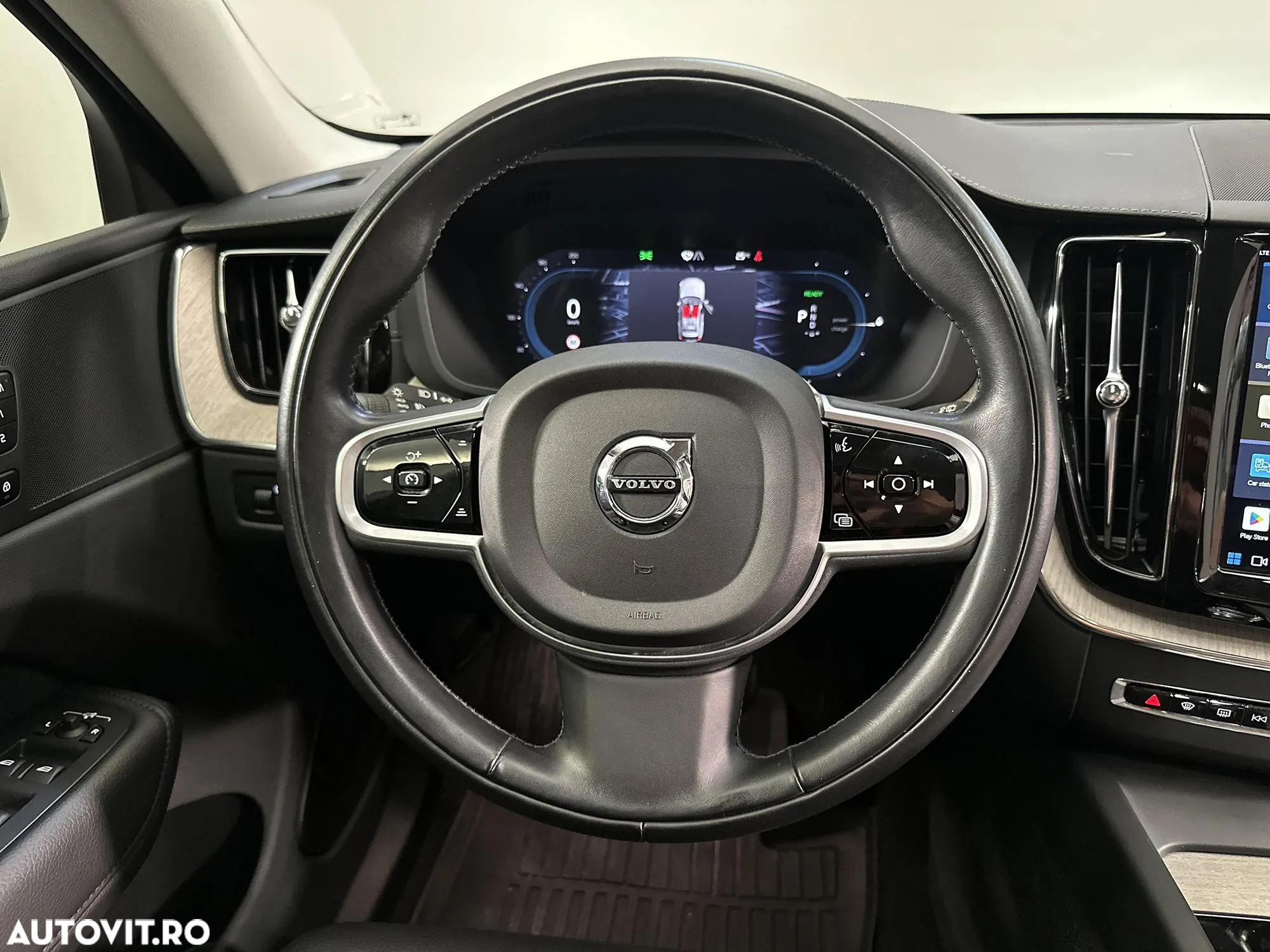 Volvo XC 60 T6 AWD Recharge Geartronic Inscription - 16