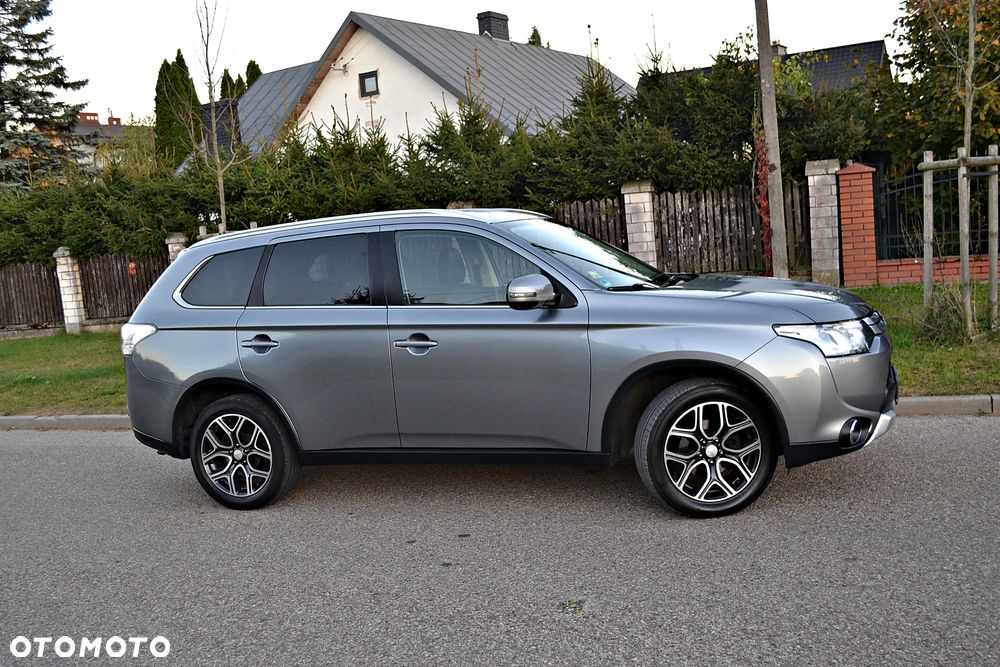 Mitsubishi Outlander 2.2 DID Intense + 4WD - 24