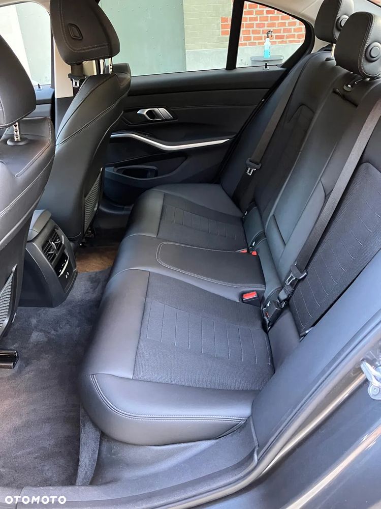 BMW Seria 3 330e Advantage - 14