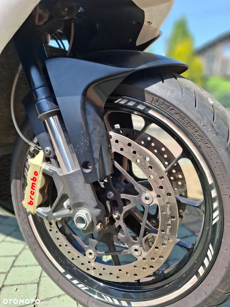 Aprilia RSV - 7