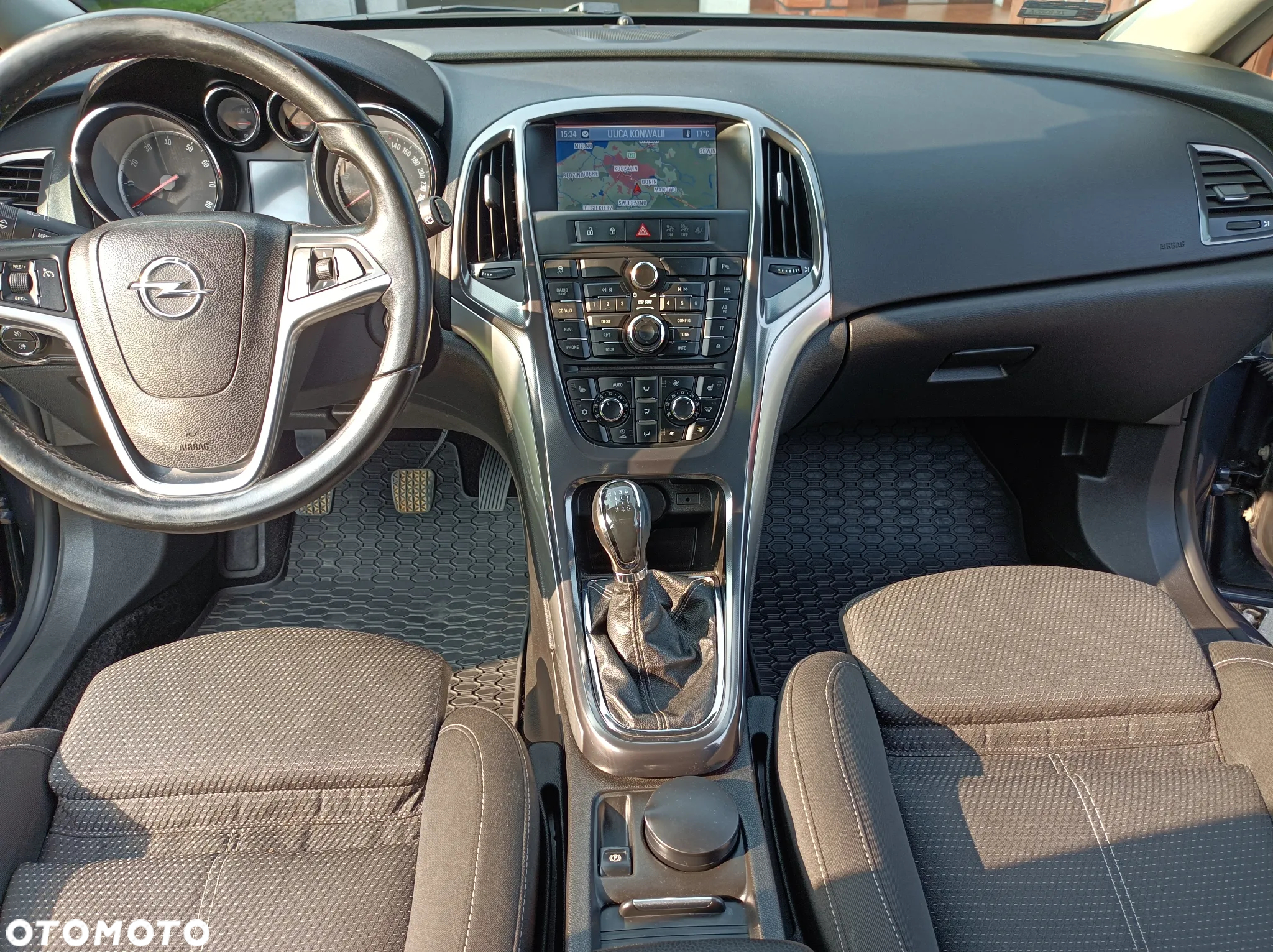 Opel Astra 1.4 Turbo Edition Sport - 2