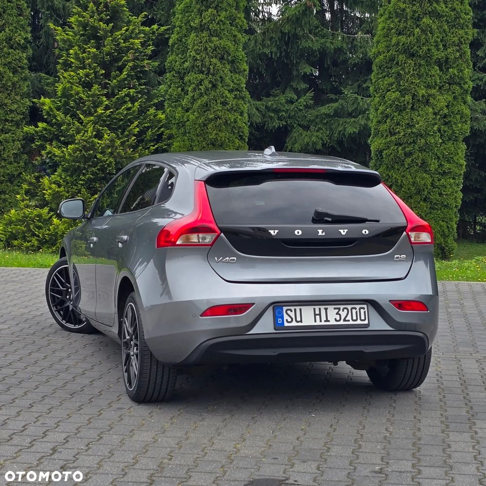 Volvo V40 D2 Drive-E Summum - 9