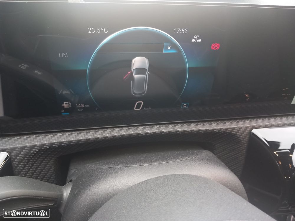 Mercedes-Benz A 180 d Style Plus - 24