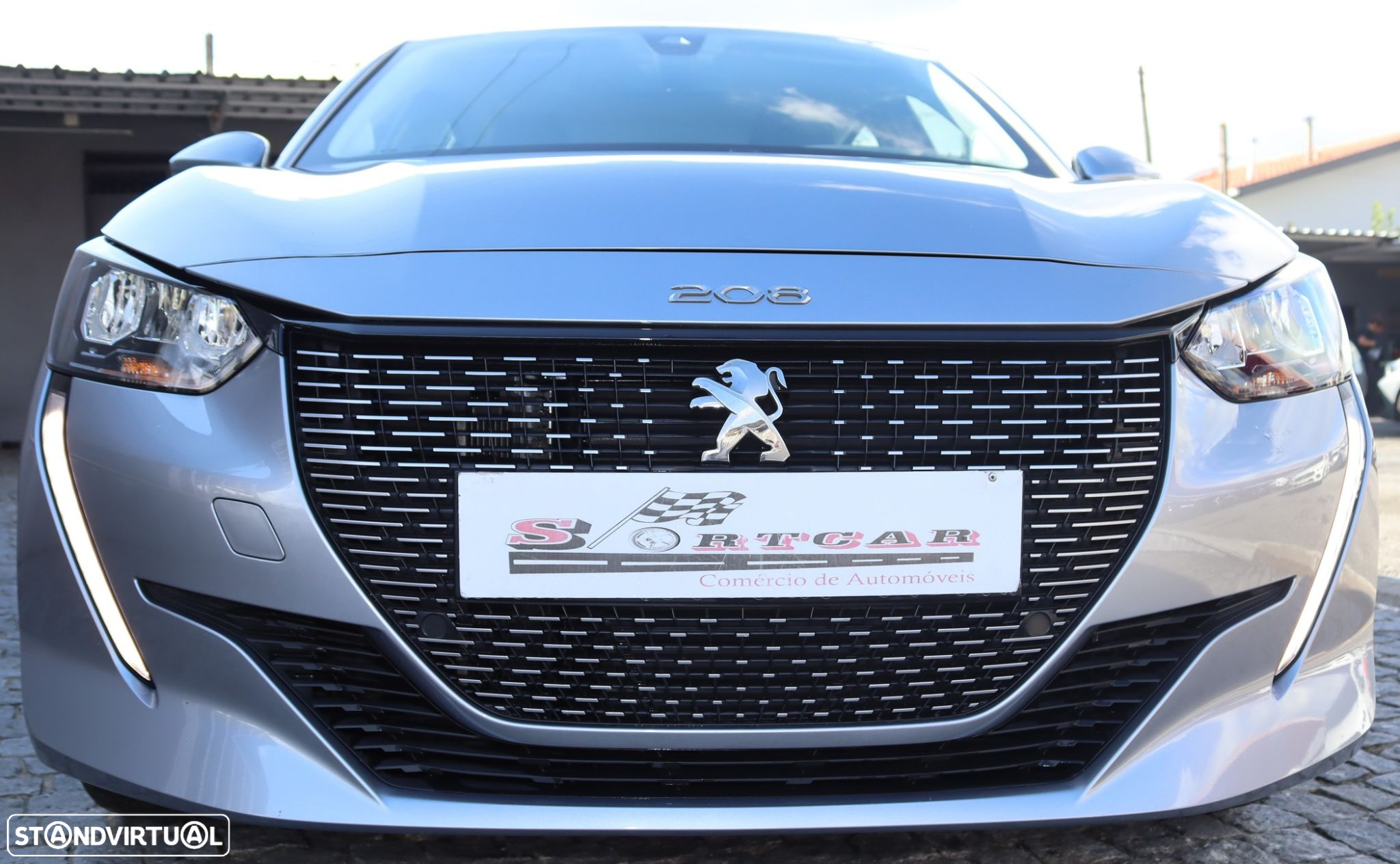 Peugeot e-208 - 10