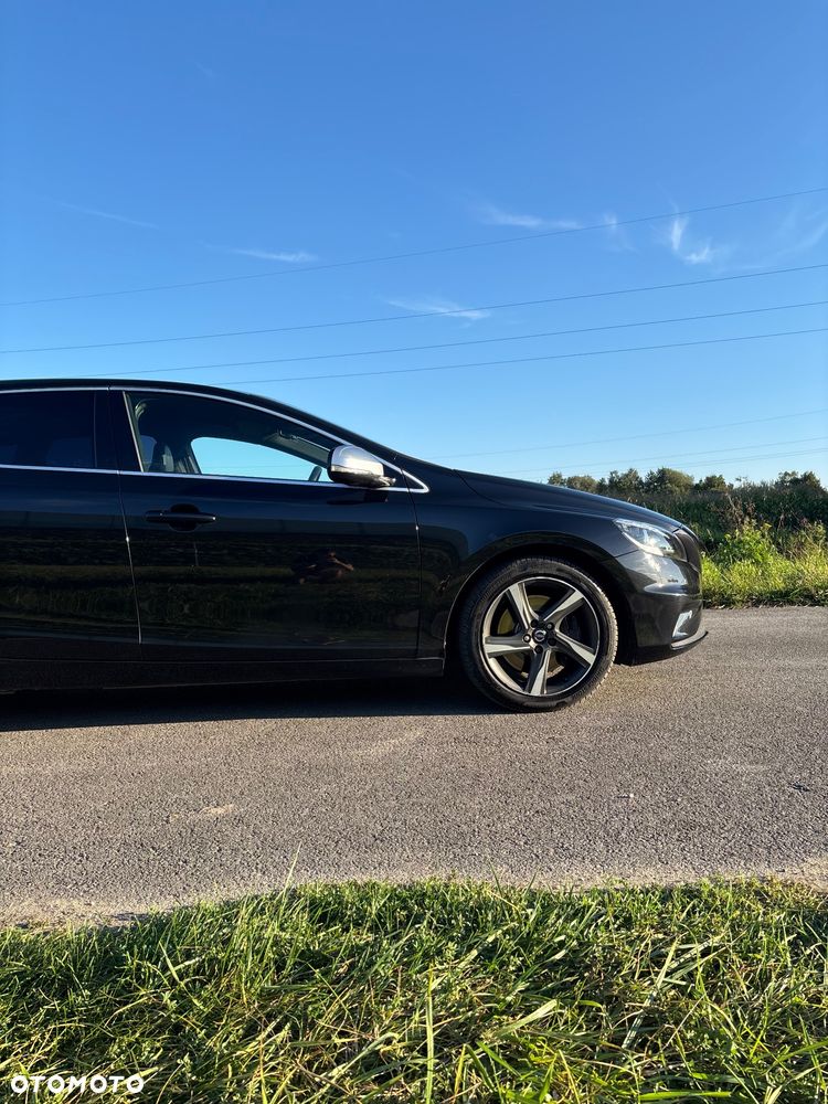 Volvo V40 D3 Geartronic R Design - 9