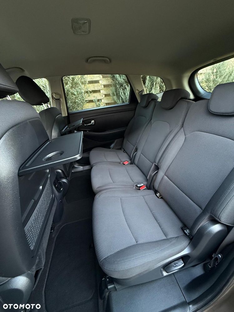 Kia Carens 1.6 GDI M EU6 - 36