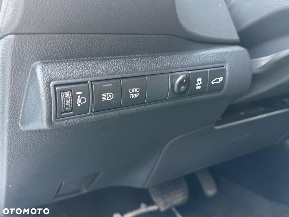 Toyota Corolla 1.8 Hybrid Executive - 23