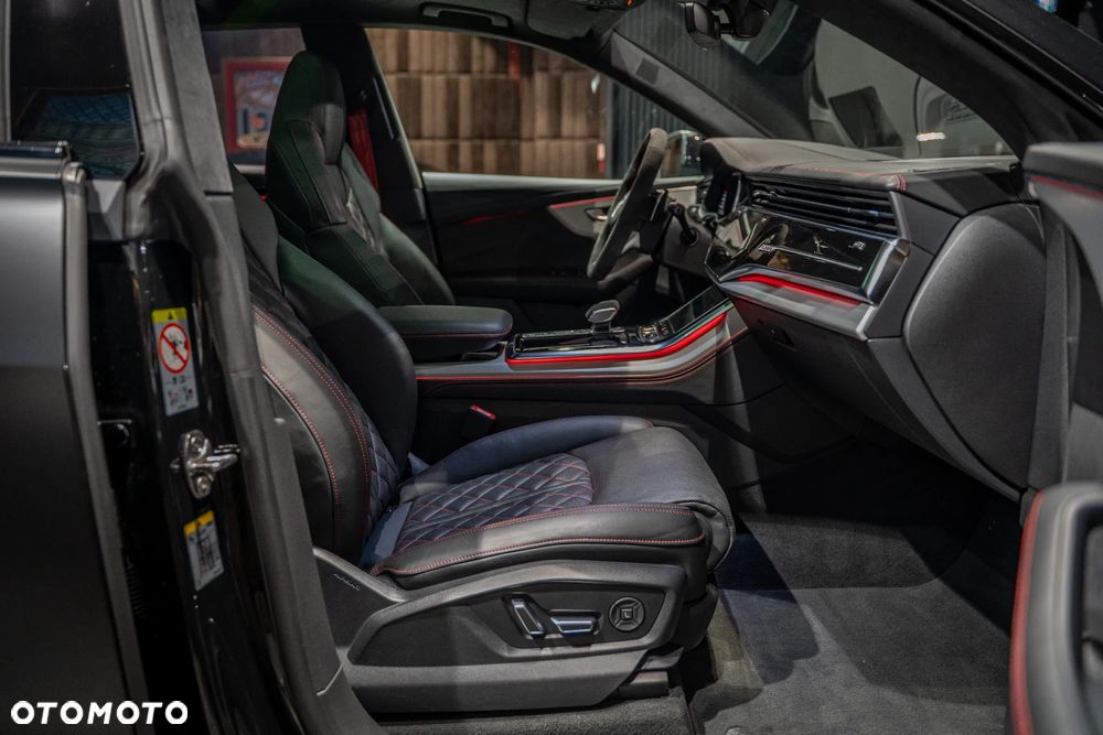 Audi SQ8 - 16