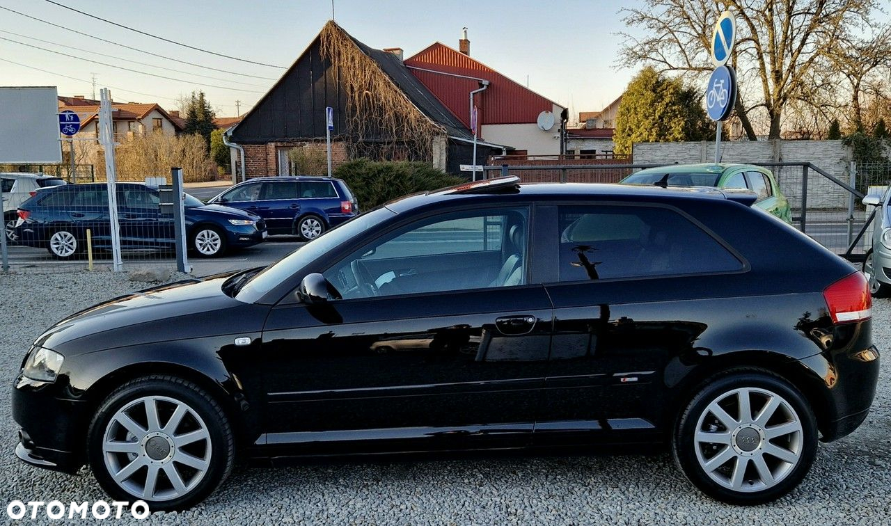 Audi A3 2.0 TDI S Line Sportpaket plus - 2