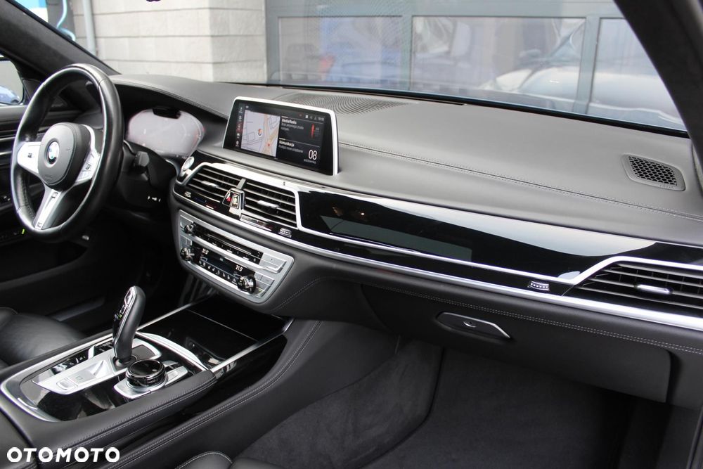 BMW Seria 7 - 7