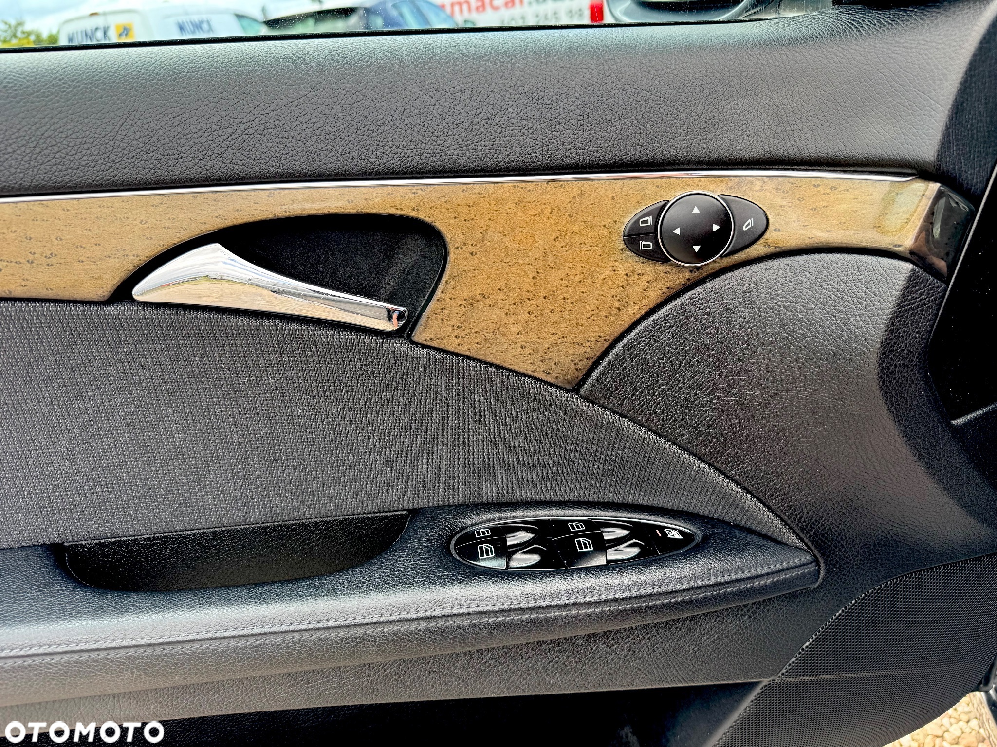 Mercedes-Benz Klasa E 200 T Kompressor Automatik Avantgarde - 24