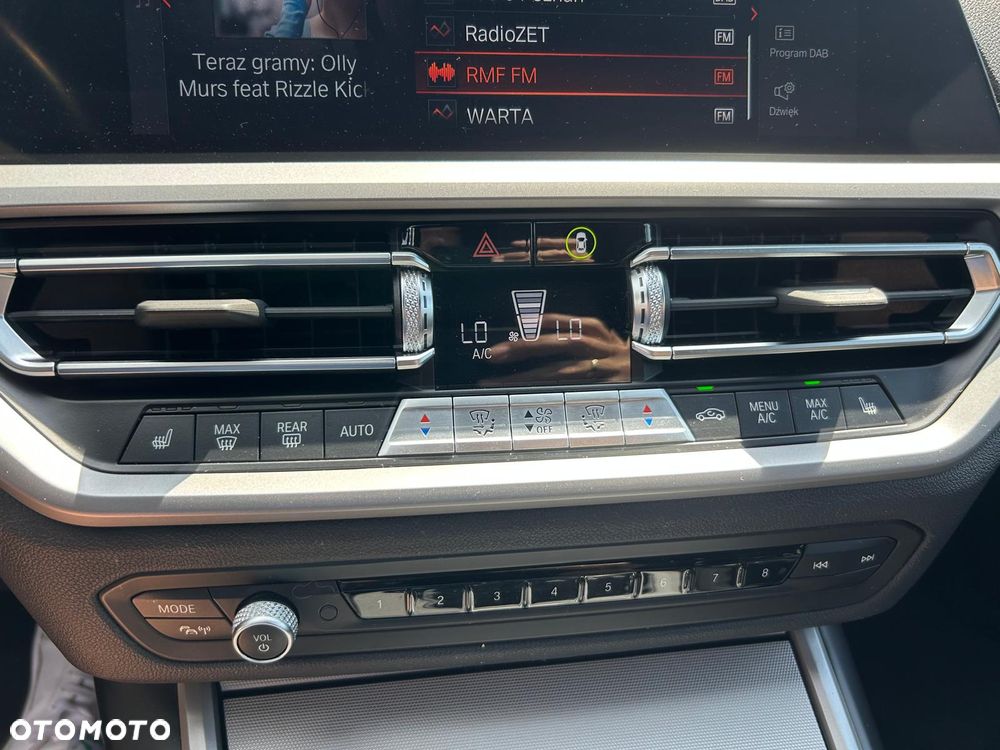BMW Seria 3 320d xDrive M Sport sport - 38