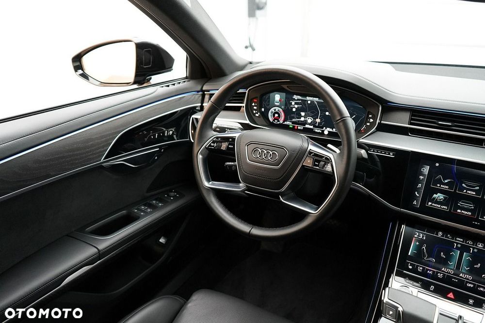 Audi A8 - 24