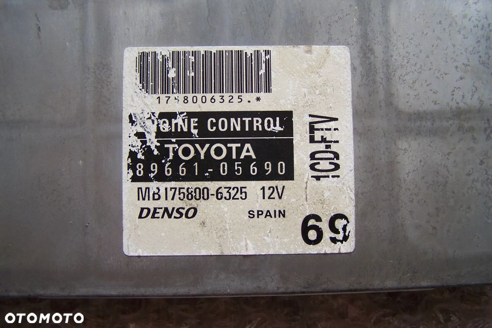 Toyota Avensis T25, 2.0 D-4D kompletny zestaw startowy IMMO - 2