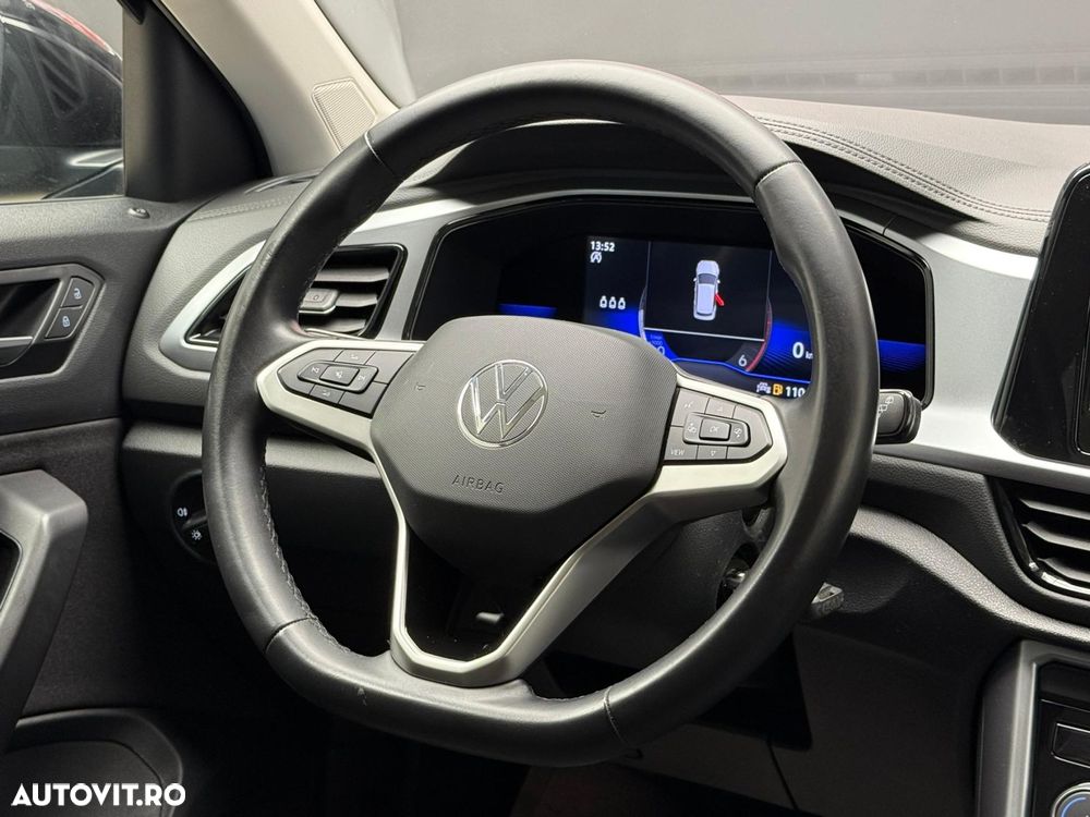 Volkswagen T-Roc - 11