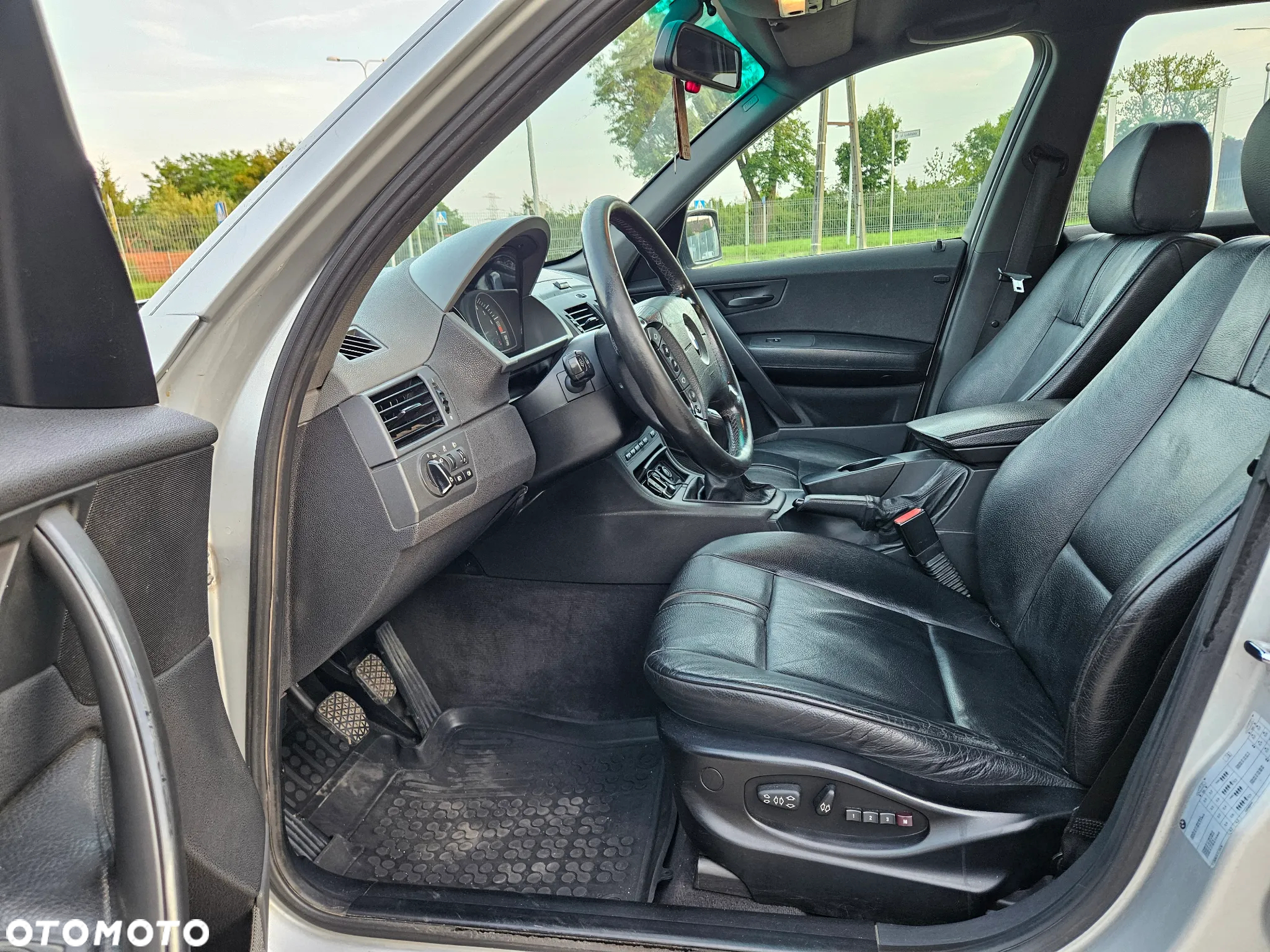 BMW X3 3.0i - 9