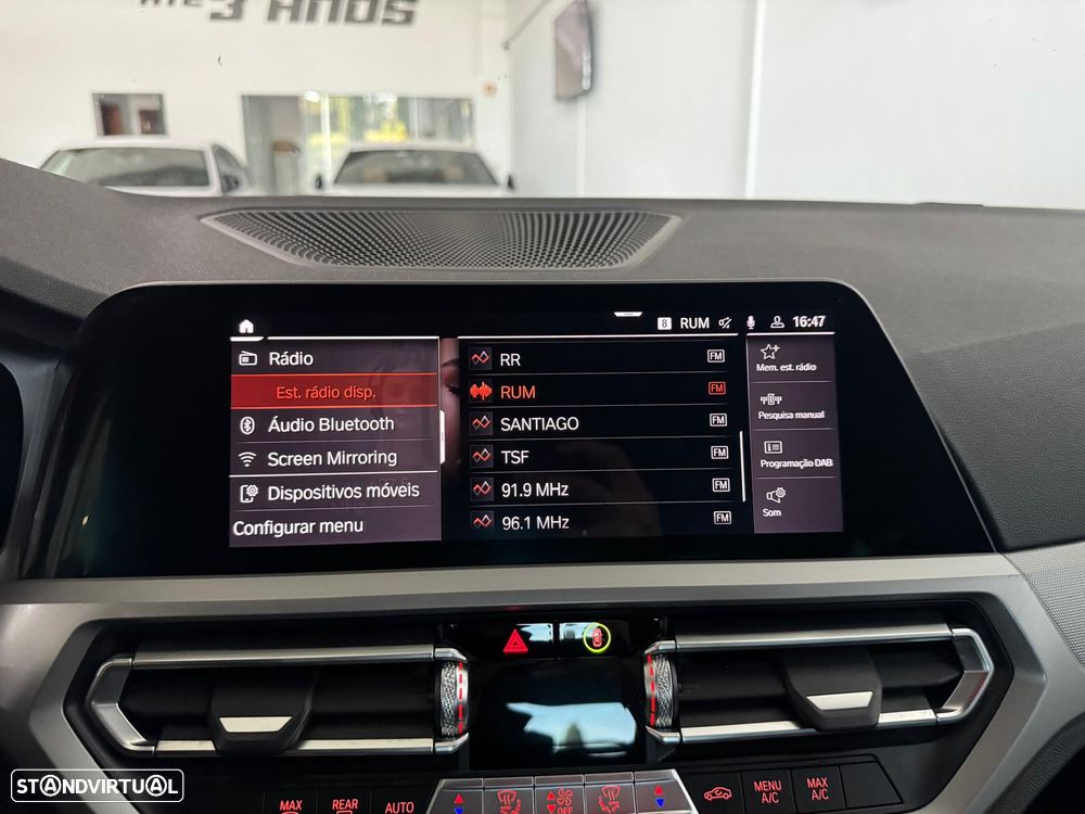 BMW 320 d Pack M Auto - 29