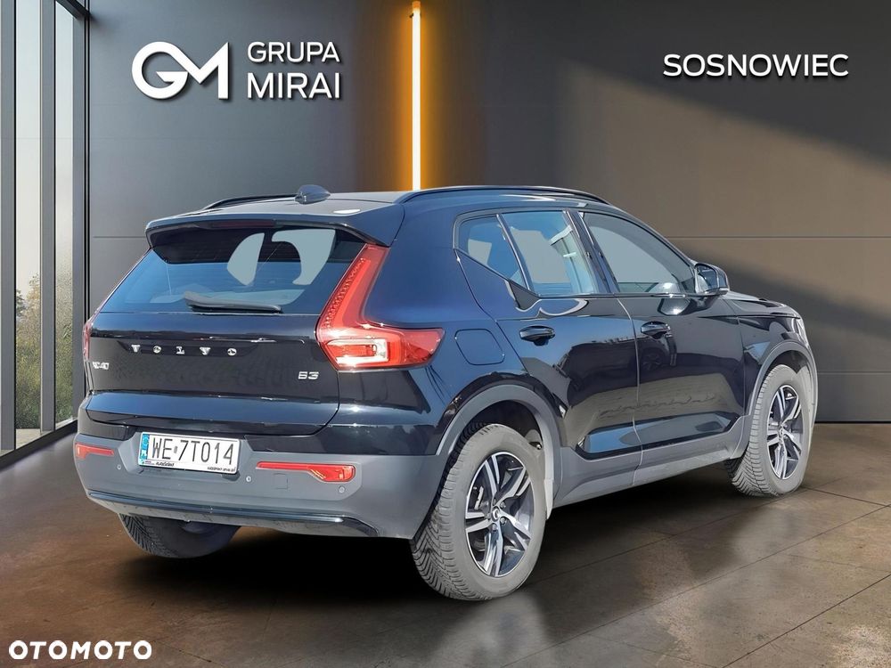 Volvo XC 40 B3 Plus Dark - 5