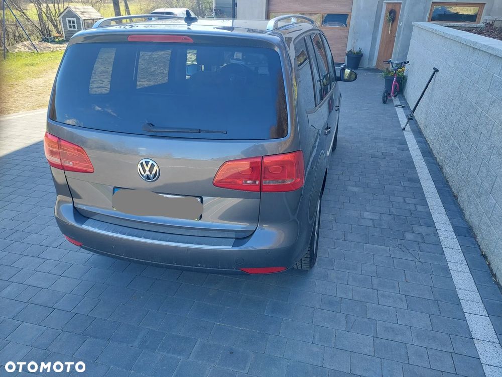 Volkswagen Touran 2.0 TDI Highline DSG - 4