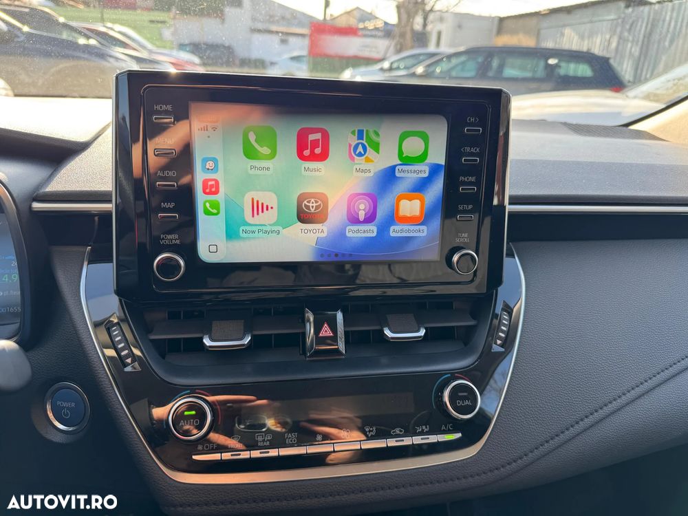 Toyota Corolla 1.8 HSD Business Plus - 26