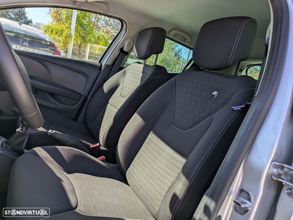 Renault Clio 1.5 dCi Limited EDition - 11