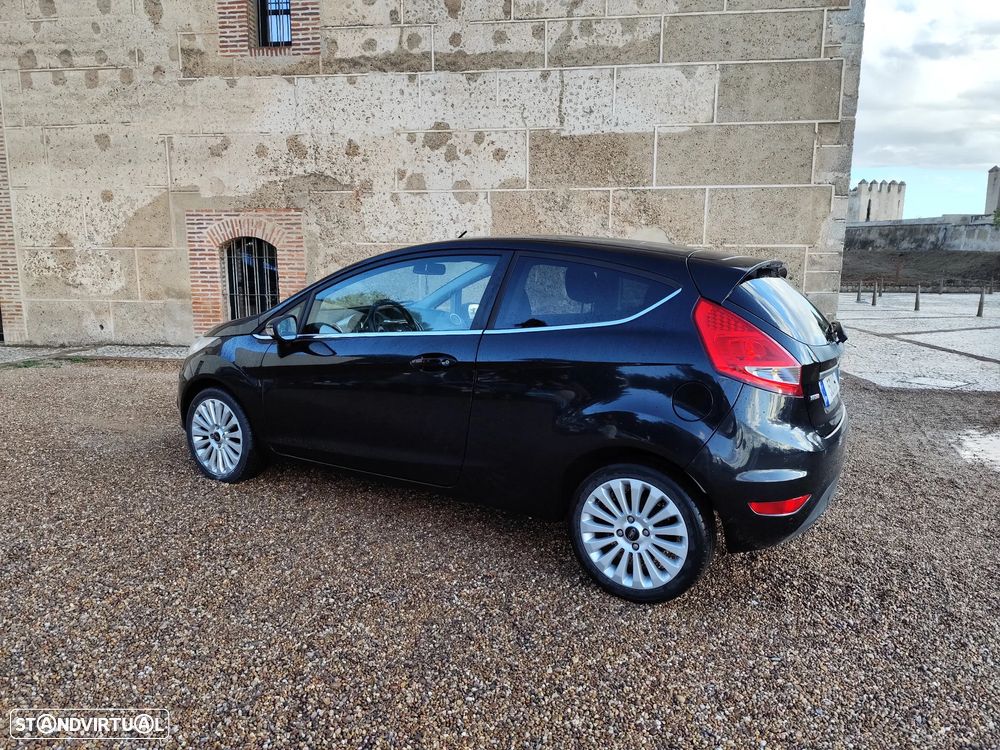 Ford Fiesta 1.6 TDCi Titanium - 14
