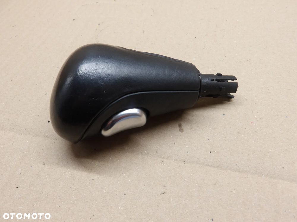 AUDI A4 B8 KOMBI 08-12 3.0TDI GAŁKA ZMIANY BIEGÓW - 2