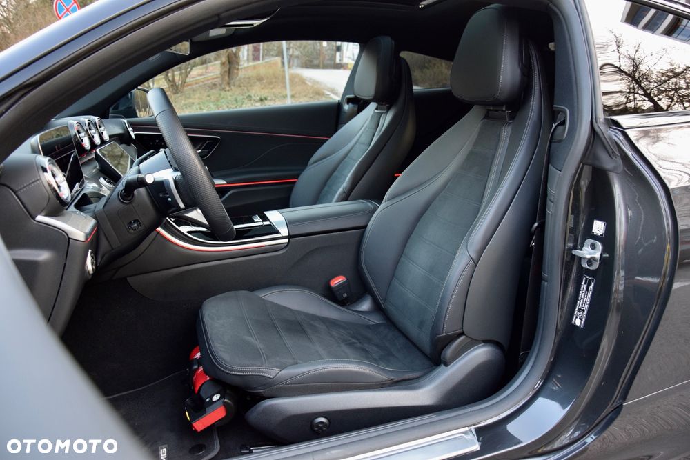 Mercedes-Benz CLE 300 4Matic 9G-TRONIC - 13