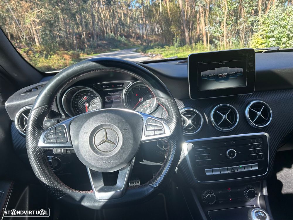 Mercedes-Benz A 200 d AMG Line - 12
