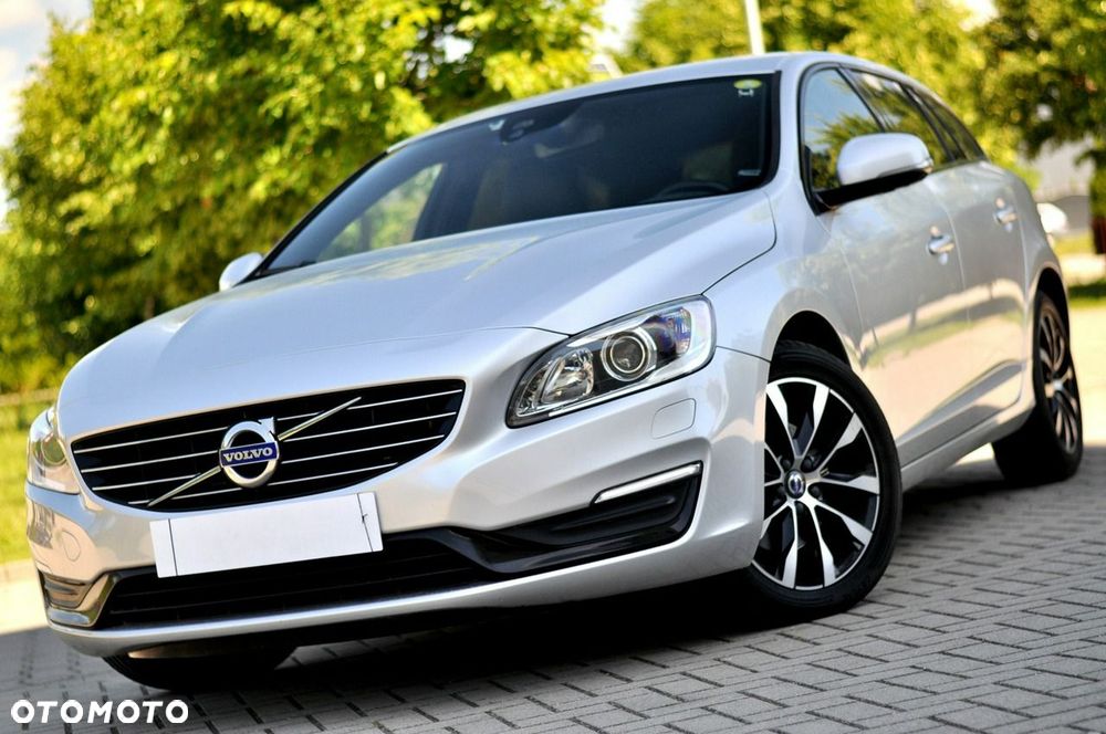 Volvo V60 D2 Drive-E Momentum - 9